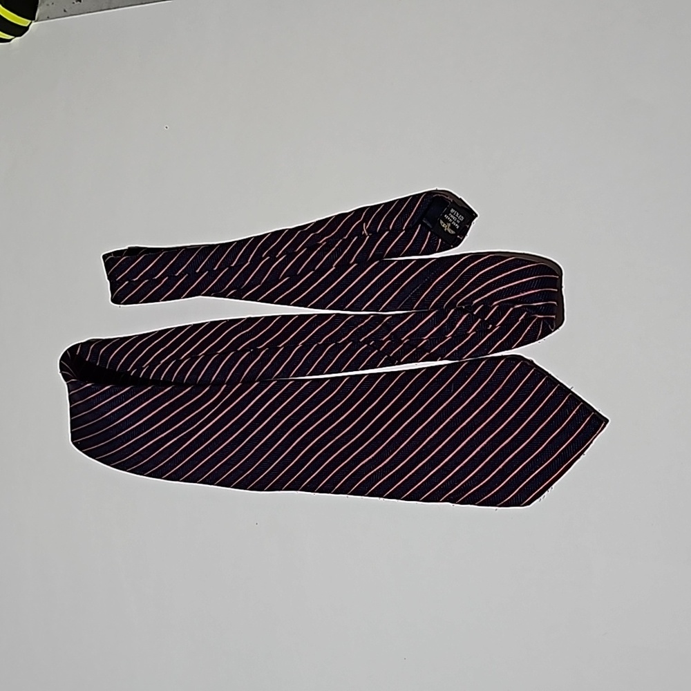 Eagle Shirtmaker tie